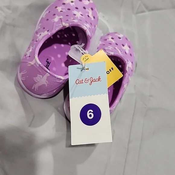 NWT baby/toddler unicorn slip on - Picture 4 of 7